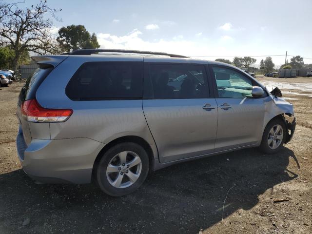 5TDKK3DC8BS155453 - 2011 TOYOTA SIENNA LE SILVER photo 3