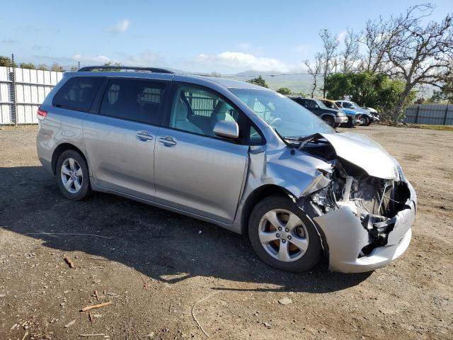 5TDKK3DC8BS155453 - 2011 TOYOTA SIENNA LE SILVER photo 4