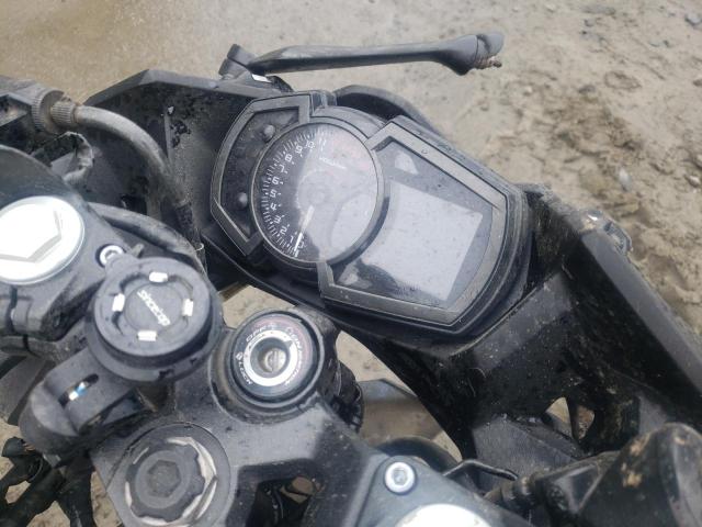 JKAEXKH15KDA20490 - 2019 KAWASAKI EX400 BLACK photo 8