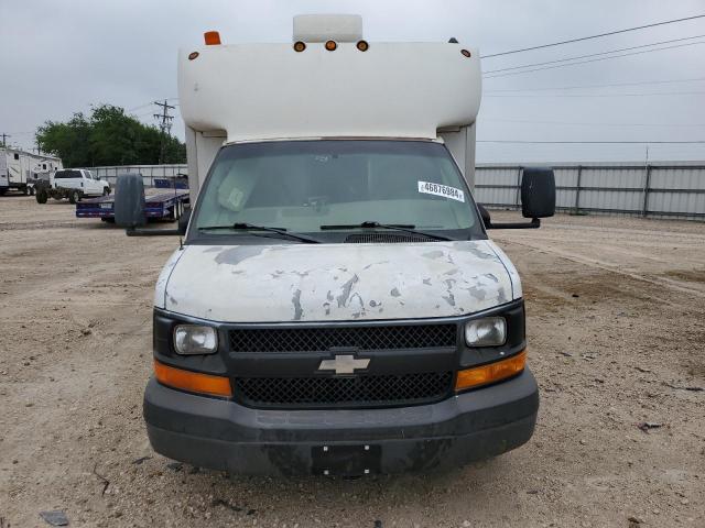 1GBJG31U371250263 - 2007 CHEVROLET EXPRESS G3 WHITE photo 5