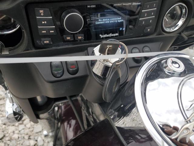 1HD1FCW155Y638191 - 2005 HARLEY-DAVIDSON FLHTCUI 黑色 照片 8