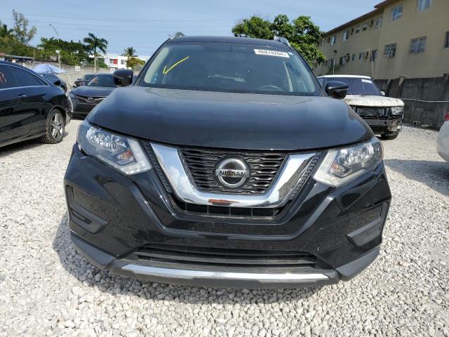 KNMAT2MT6JP552882 - 2018 NISSAN ROGUE S BLACK photo 5