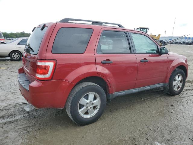 1FMCU0D78BKA85844 - 2011 FORD ESCAPE XLT RED photo 3