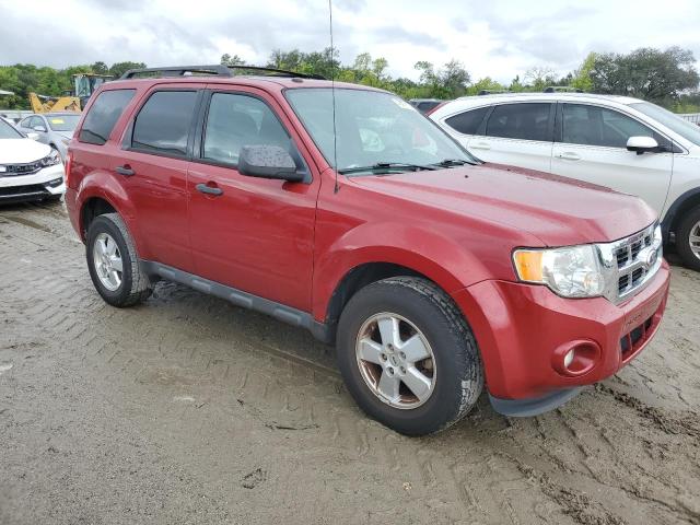 1FMCU0D78BKA85844 - 2011 FORD ESCAPE XLT RED photo 4