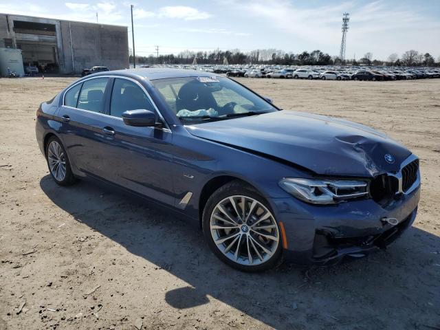 WBA33AG04PCM01525 - 2023 BMW 530XE BLUE photo 4