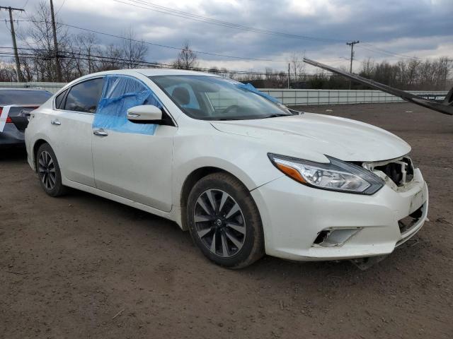 1N4AL3APXJC159882 - 2018 NISSAN ALTIMA 2.5 WHITE photo 4