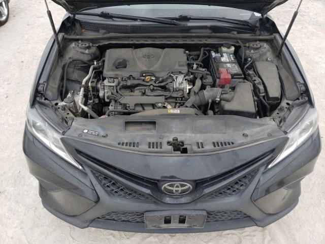 4T1B11HK8JU063807 - 2018 TOYOTA CAMRY L BLACK photo 11