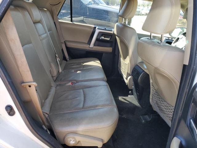 JTEBU5JR2G5335227 - 2016 TOYOTA 4RUNNER SR5/SR5 PREMIUM 白色 照片 11