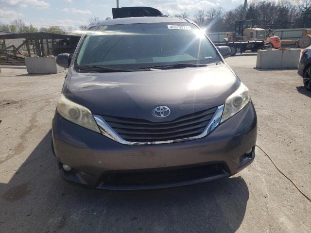 5TDYK3DC4BS012218 - 2011 TOYOTA SIENNA XLE GRAY photo 5