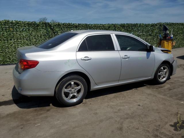 1NXBU4EE3AZ220215 - 2010 TOYOTA COROLLA BASE SILVER photo 3