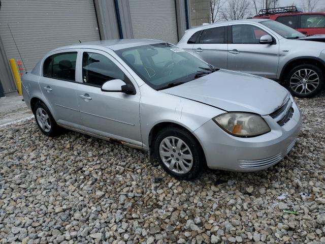 1G1AD5F55A7125358 - 2010 CHEVROLET COBALT 1LT SILVER photo 4