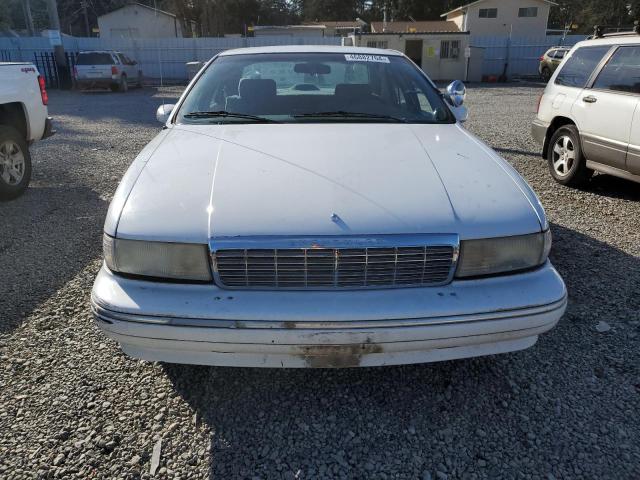 1G1BL52P2RR124909 - 1994 CHEVROLET CAPRICE CLASSIC WHITE photo 5