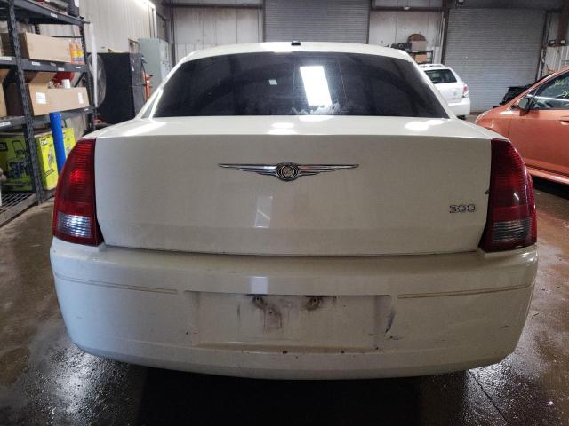 2C3LA43R07H860146 - 2007 CHRYSLER 300 WHITE photo 6