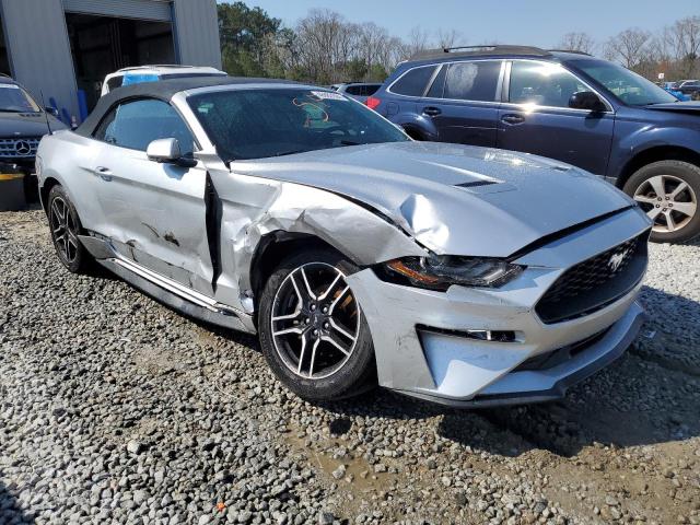 1FATP8UH2J5139094 - 2018 FORD MUSTANG SILVER photo 4
