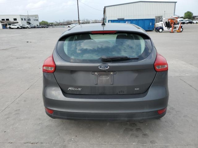 1FADP3K21JL315411 - 2018 FORD FOCUS SE GRAY photo 6