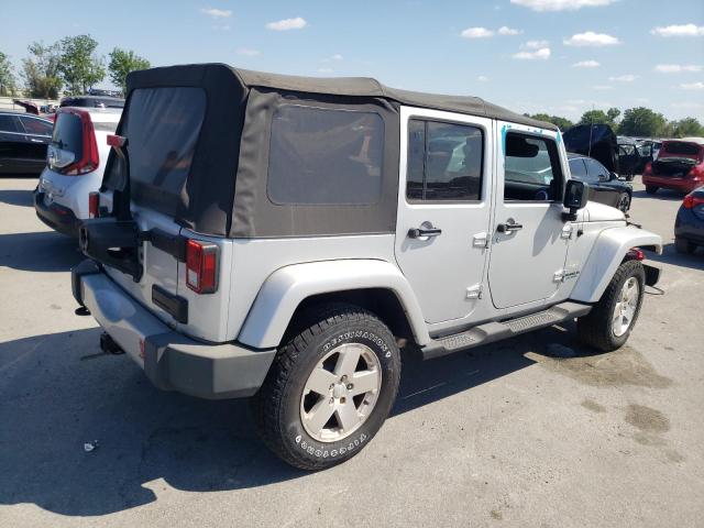 1J4HA5H10AL115427 - 2010 JEEP WRANGLER U SAHARA SILVER photo 3