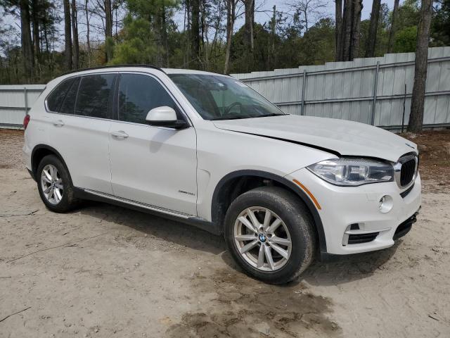 5UXKR2C55F0H36721 - 2015 BMW X5 SDRIVE35I WHITE photo 4