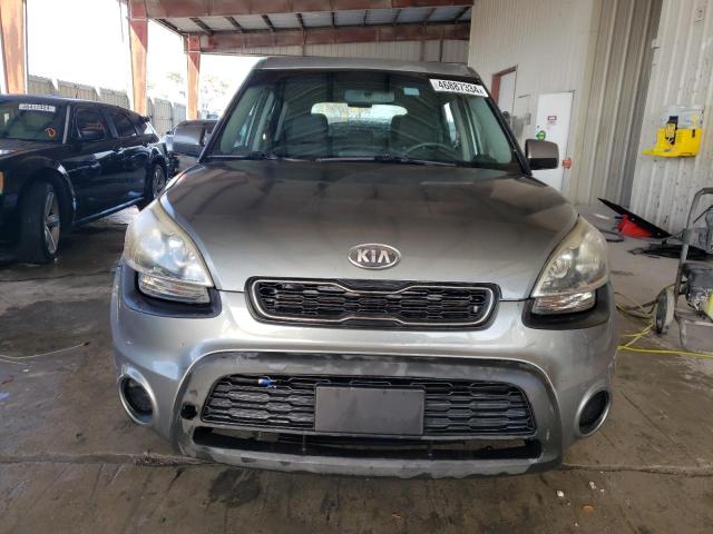 KNDJT2A50D7614349 - 2013 KIA SOUL GRAY photo 5