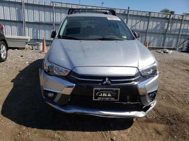 JA4AR3AW9JZ011116 - 2018 MITSUBISHI OUTLANDER ES SILVER photo 5