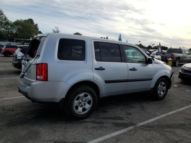 5FNYF3H28AB014630 - 2010 HONDA PILOT LX SILVER photo 3