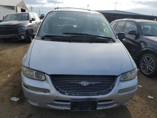 1C4GT54L8YB658575 - 2000 CHRYSLER TOWN & COU LXI GRAY photo 5