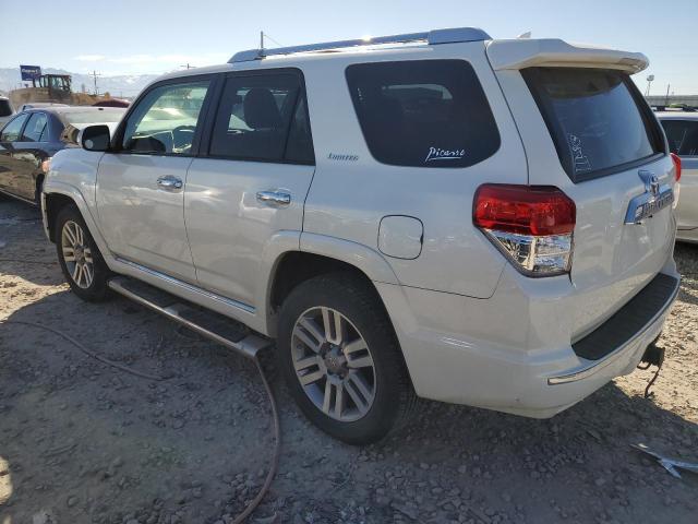 JTEBU5JR2C5103267 - 2012 TOYOTA 4RUNNER SR5 WHITE photo 2