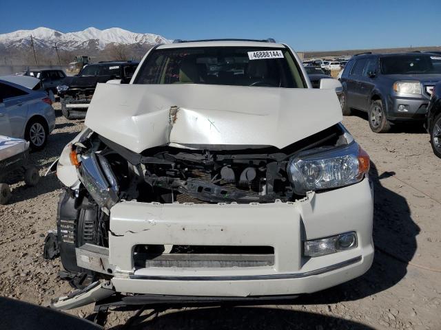 JTEBU5JR2C5103267 - 2012 TOYOTA 4RUNNER SR5 WHITE photo 5