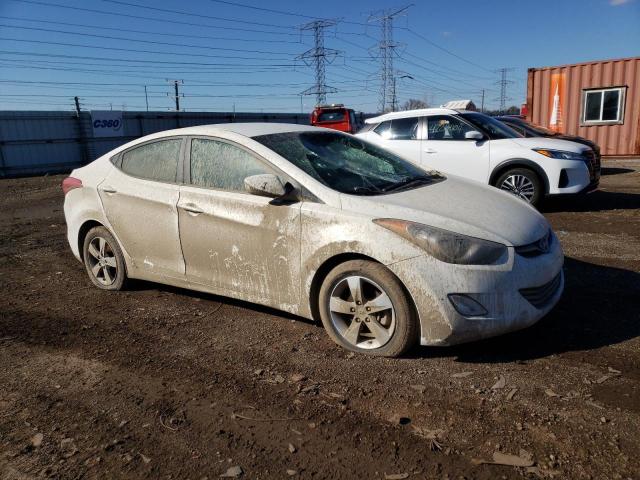 5NPDH4AE5DH218309 - 2013 HYUNDAI ELANTRA GLS WHITE photo 4