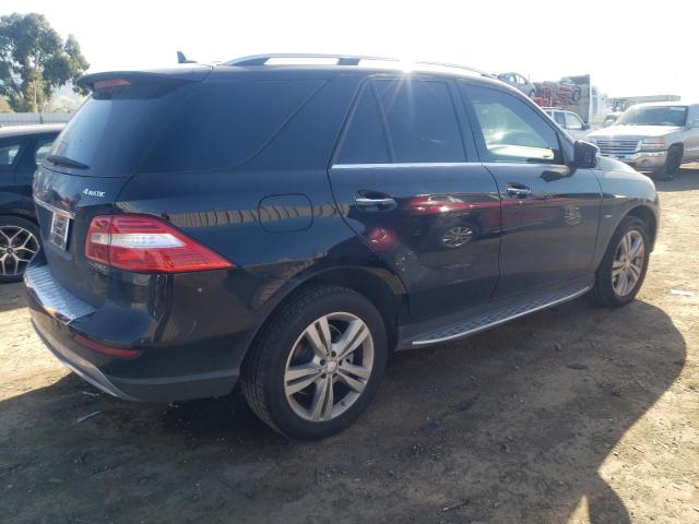 4JGDA5HB4CA090796 - 2012 MERCEDES-BENZ ML 350 4MATIC BLACK photo 3
