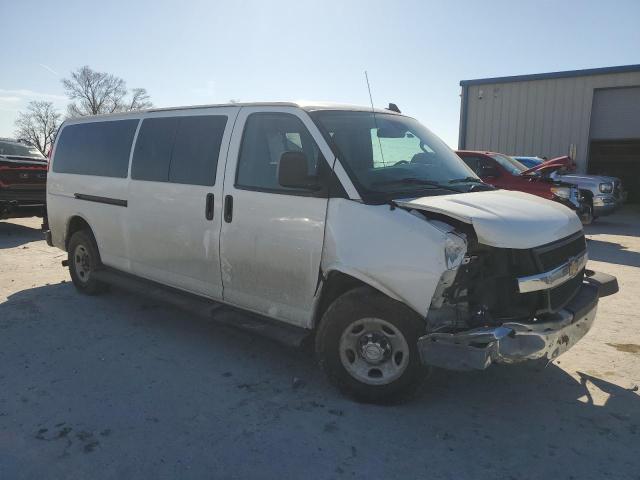 1GAZGPFG6K1288418 - 2019 CHEVROLET EXPRESS G3 LT Weiß Foto 4
