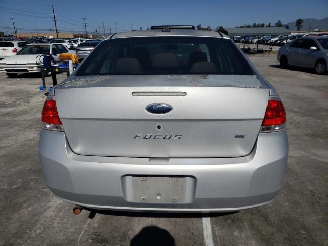 1FAHP35N09W121048 - 2009 FORD FOCUS SE SILVER photo 6