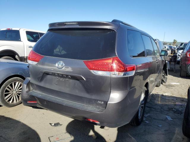 5TDYK3DC6CS226743 - 2012 TOYOTA SIENNA XLE GRAY photo 3