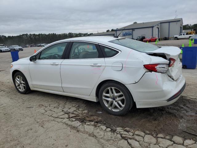 1FA6P0HD5F5129463 - 2015 FORD FUSION SE WHITE photo 2