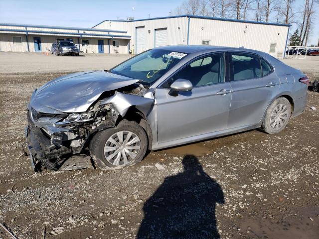 4T1C31AKXLU530141 - 2020 TOYOTA CAMRY LE SILVER photo 1