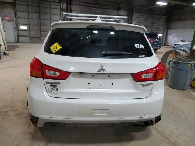 JA4AR3AU5HZ039875 - 2017 MITSUBISHI OUTLANDER ES WHITE photo 6