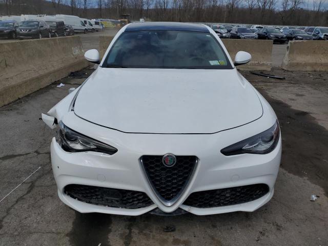 ZARFAEENXH7553563 - 2017 ALFA ROMEO GIULIA TI Q4 WHITE photo 5