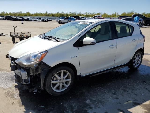 JTDKDTB31H1597624 - 2017 TOYOTA PRIUS C WHITE photo 1