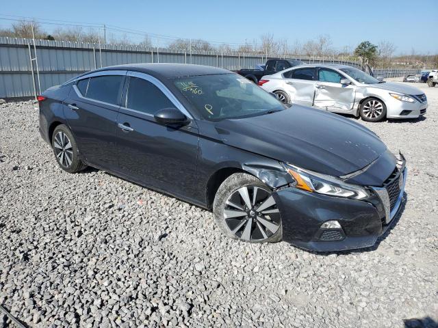 1N4BL4DV7MN354111 - 2021 NISSAN ALTIMA SV BLACK photo 4