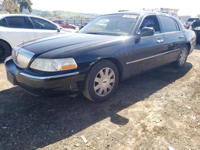 2005 LINCOLN TOWN CAR SIGNATURE LIMITED, 