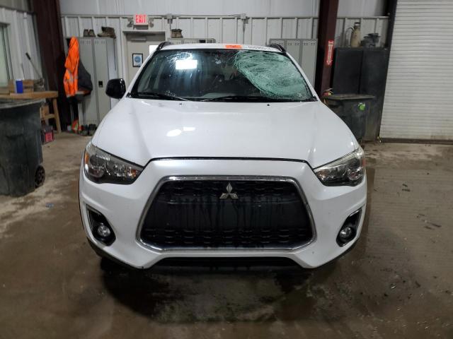 4A4AP5AU4DE024947 - 2013 MITSUBISHI OUTLANDER LE WHITE photo 5