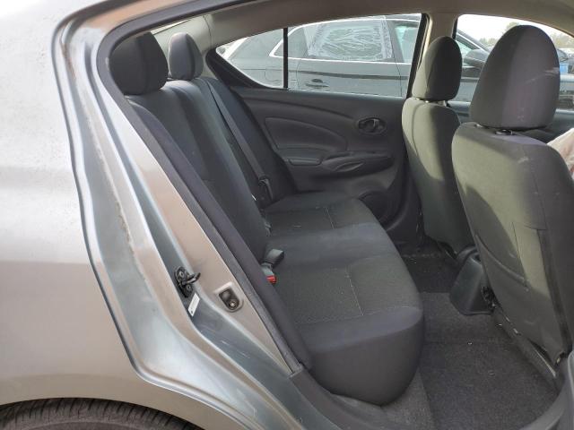 3N1CN7AP8CL892740 - 2012 NISSAN VERSA S GRAY photo 10