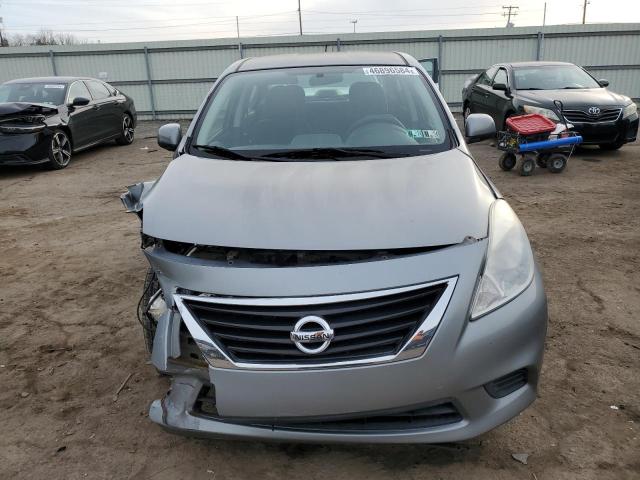 3N1CN7AP8CL892740 - 2012 NISSAN VERSA S GRAY photo 5