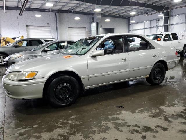 2001 TOYOTA CAMRY LE, 