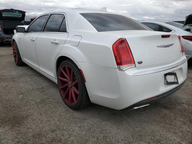 2C3CCAAG7FH931464 - 2015 CHRYSLER 300 LIMITED WHITE photo 2