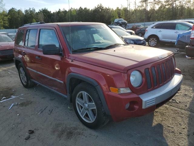 1J8FF48W98D579785 - 2008 JEEP PATRIOT LIMITED RED photo 4