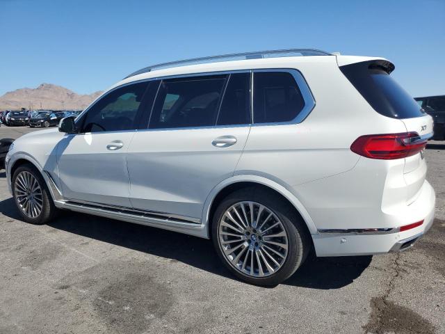 5UXCX4C54KLS38649 - 2019 BMW X7 XDRIVE50I WHITE photo 2