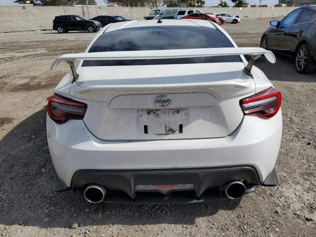 JF1ZNAA19D2724582 - 2013 TOYOTA SCION FR-S 白色 照片 6