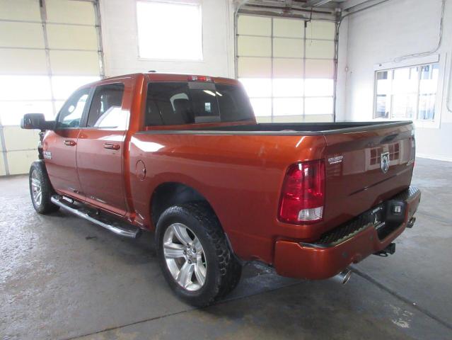 1C6RR7MT4DS614058 - 2013 RAM 1500 SPORT RED photo 3