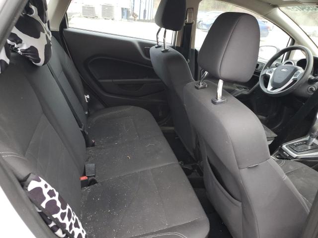 3FADP4EJ0JM127566 - 2018 FORD FIESTA SE WHITE photo 10