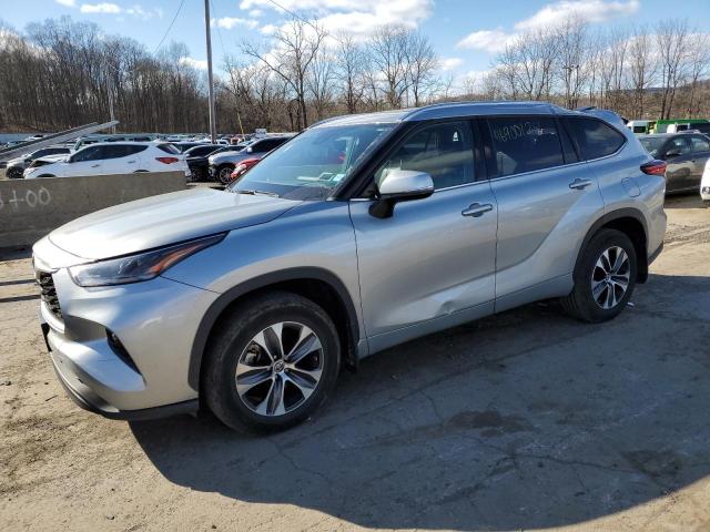 2021 TOYOTA HIGHLANDER XLE, 